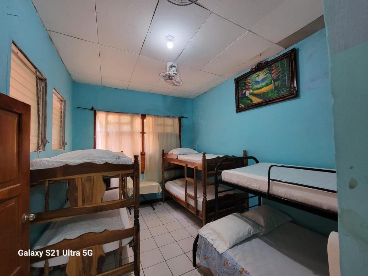 Hostel Rossy San Juan del Sur Ngoại thất bức ảnh