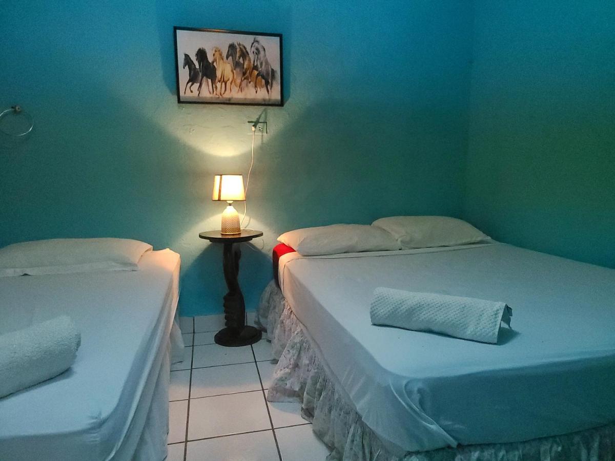Hostel Rossy San Juan del Sur Ngoại thất bức ảnh